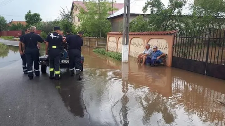 În fața dezastrului, teleormănenii așteaptă să fie salvați
