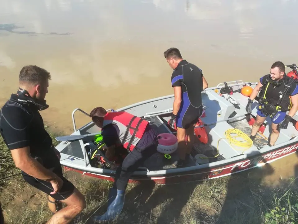 O fetiță de 13 ani a dispărut în râul Vedea