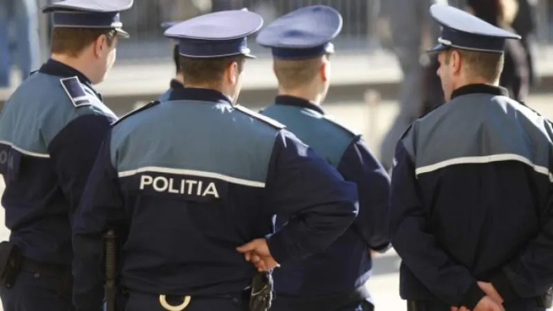 Spirit civic la Turnu Măgurele! Doi copii au dat geanta găsită Poliției