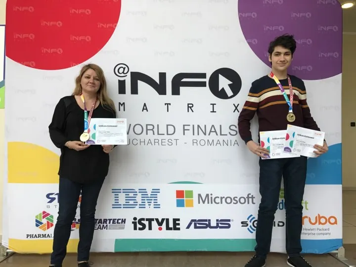 Doi tineri teleormăneni au venit cu aurul de la finala mondială a Infomatrix
