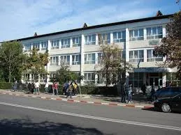 Spargere la liceul "Constantin Noica" din Alexandria!