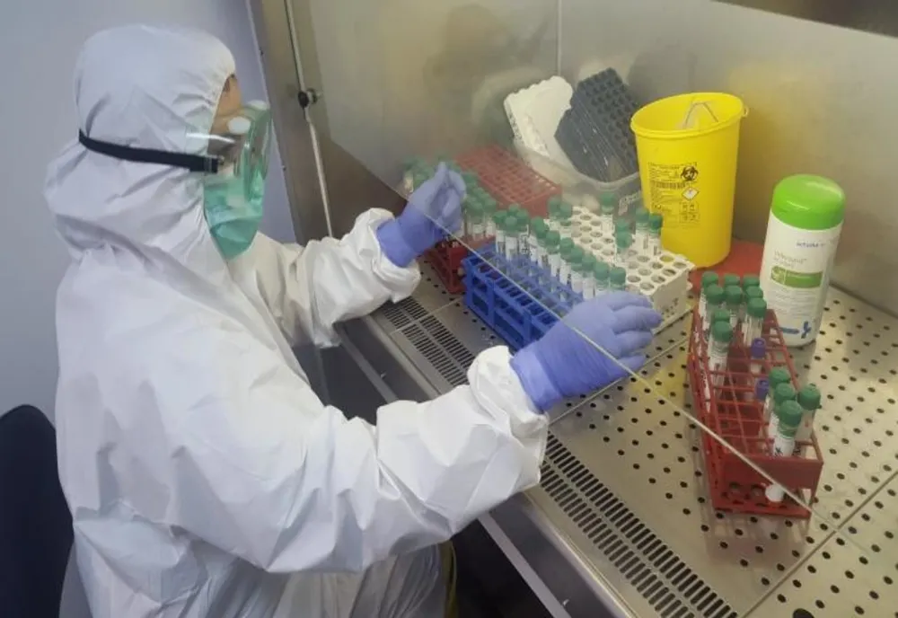 Toate cadrele medicale vor fi testate