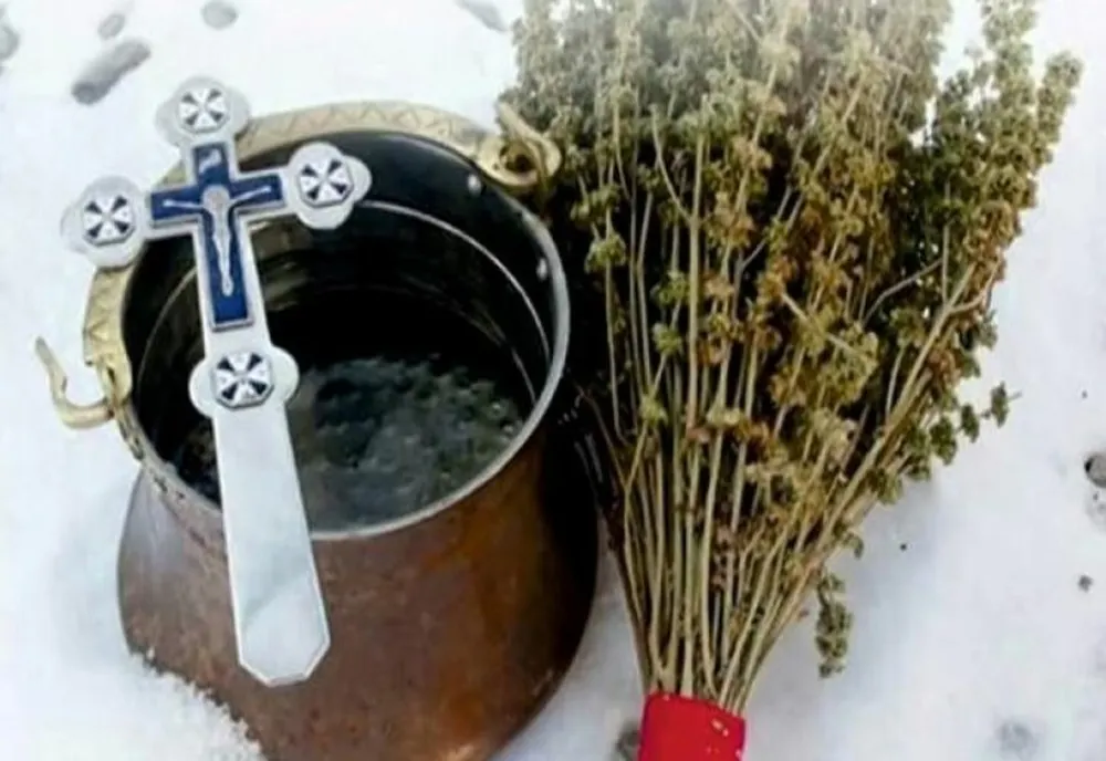 Pe 6 ianuarie credincioșii celebrează Boboteaza