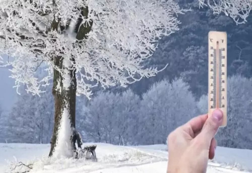 Începând de mâine aerul cald tropical va fi înlocuit o masă de aer polar. Se anunță și ninsori
