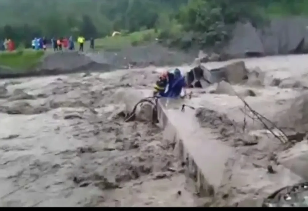 Cod galben de viituri. În ce zone există risc de inundații din cauza ploilor abundente