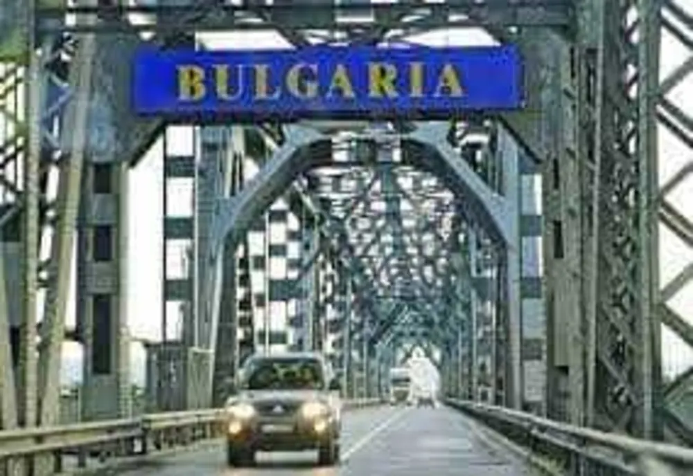O NOUĂ TAXĂ PENTRU ȘOFERII CARE INTRĂ ÎN BULGARIA A FOST APLICATĂ DE AUTORITĂȚILE DE FRONTIERĂ