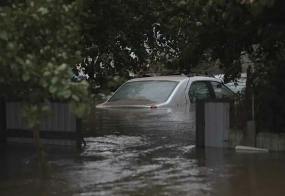 ITALIA: MII DE LOCUITORI DIN BOLOGNA, EVACUAȚI DIN CALEA INUNDAȚIILOR