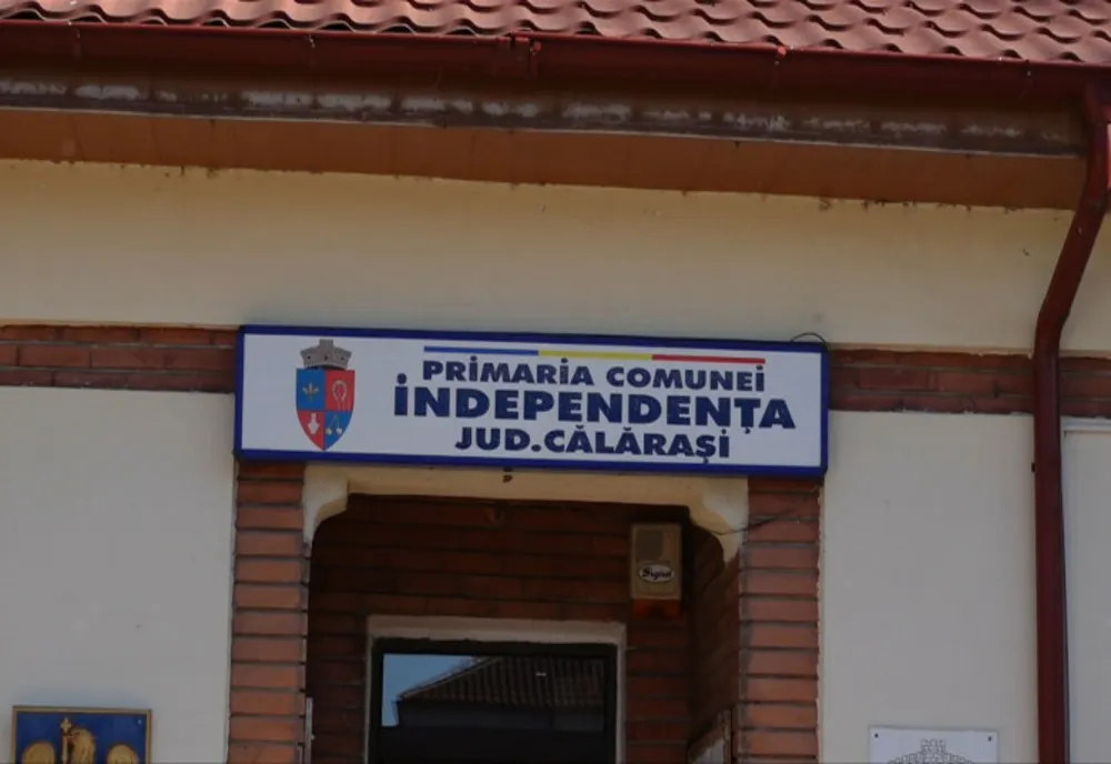 UN PRIMAR DIN CĂLĂRAȘI ÎȘI TAIE SALARIUL ȘI CERE ELIMINAREA FUNCȚIEI DE VICEPRIMAR, ÎN NUMELE AUSTERITĂȚII