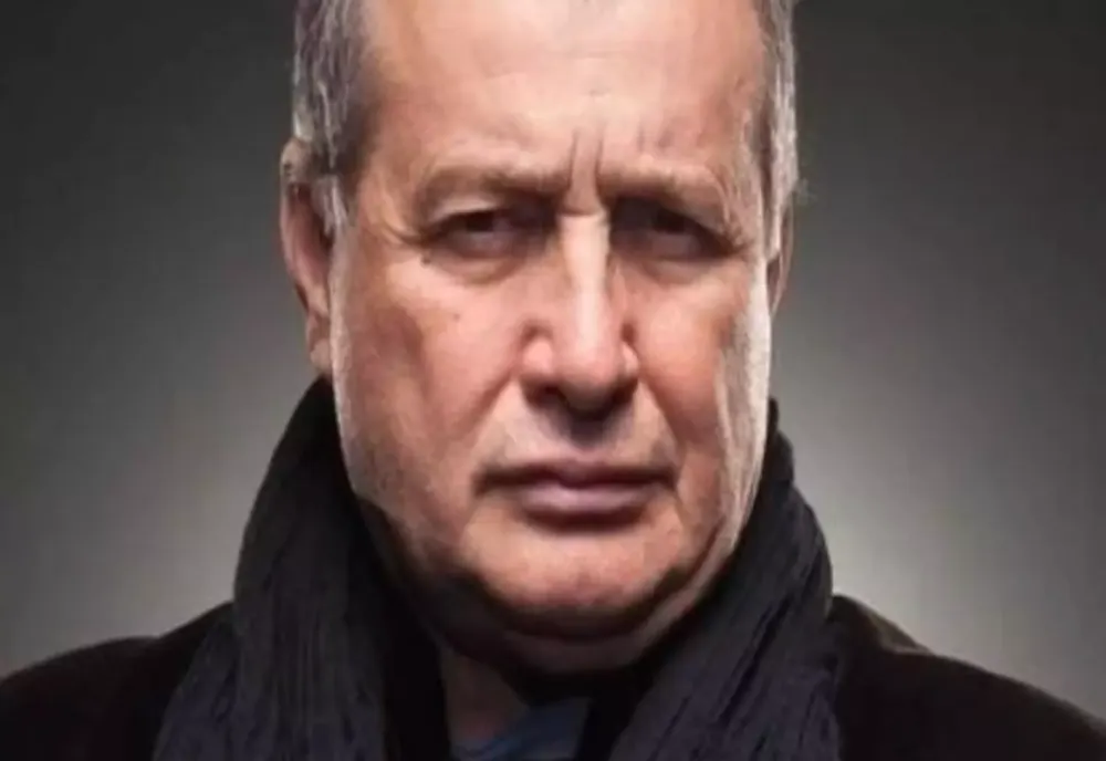 „Trăim mult mai bine decât anul viitor”. Mircea Dinescu, mesaj de o ironie usturătoare pentru președintele Nicușor Dan