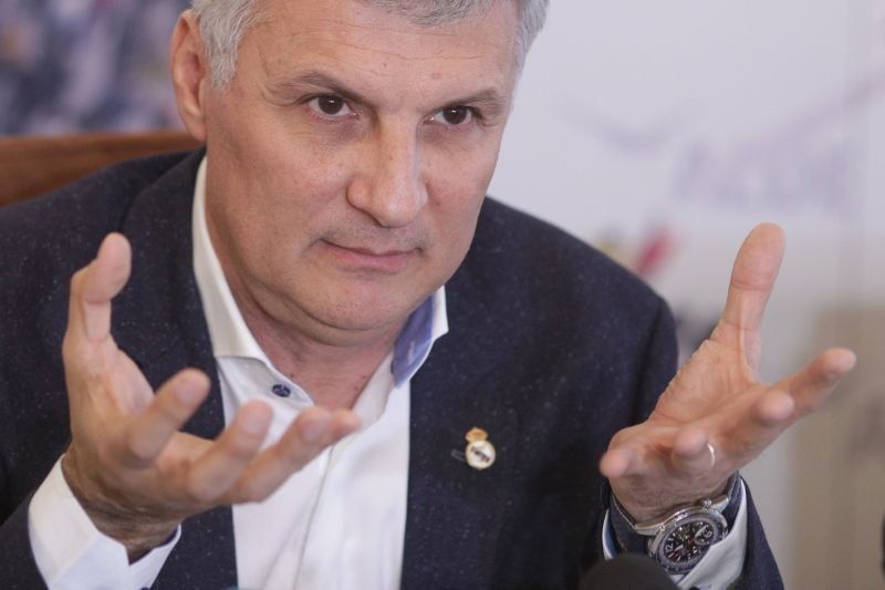 Daniel Zamfir cere renunțarea la ROBOR după amenda uriașă primită de bănci