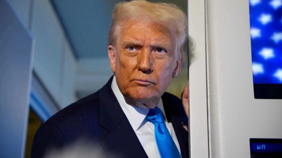 Macron îl critică dur pe Trump: „Golește NATO de substanță prin declarații contradictorii