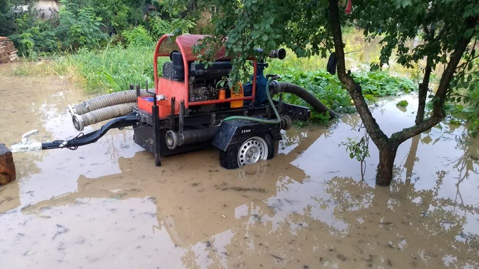 Ploile au făcut din nou prăpăd în Teleorman: trei localități inundate în câteva ore
