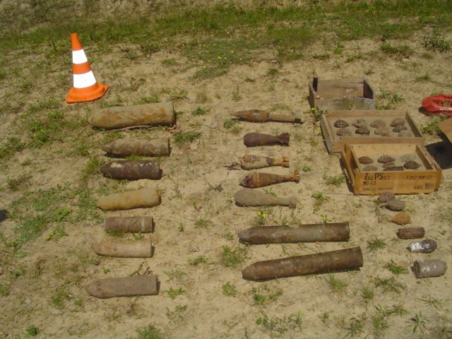 Muniție provenită din timpul conflictelor armate, distrusă