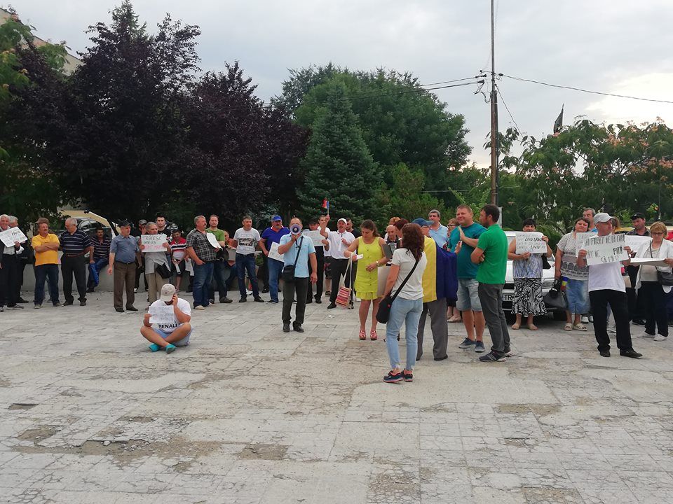 "Dragnea, la pușcărie!" - mesajul teleormănenilor care au protestat la Alexandria