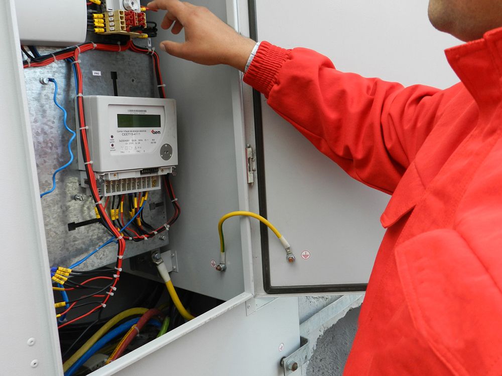 59 de teleormăneni au furat curent