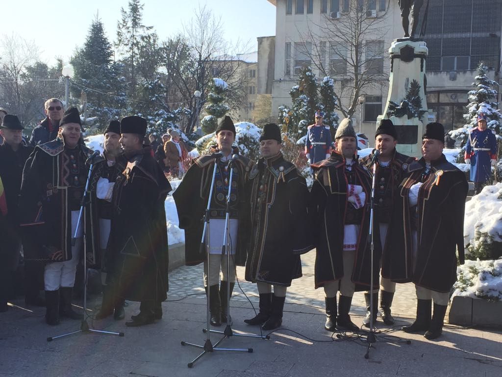 Alexăndrenii au petrecut sărbătoarea Unirii românilor într-un singur stat cu sarmale de 13.000 euro