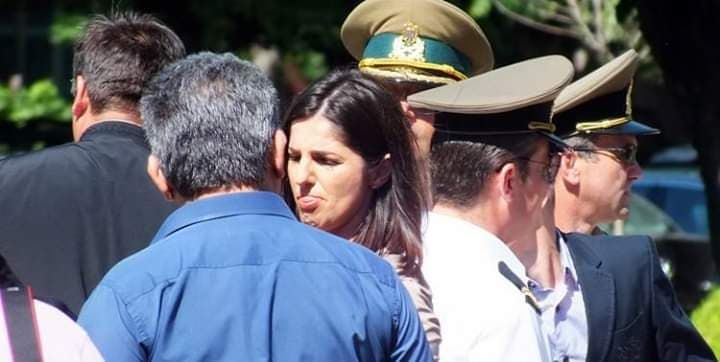 Deputatul de Teleorman, Violeta Răduț, amenință oamenii pe Facebook: "Ai grijă, că vei fi urmărit!"