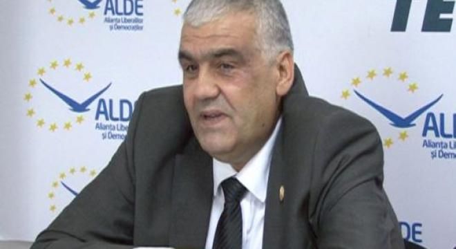 Un deputat ALDE, din Teleorman, își face propria lege. Premierul nu este de acord