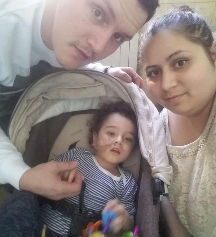 Fostele glorii "roș-albastre" vor lupta mâine la Alexandria pentru micuțul Eric