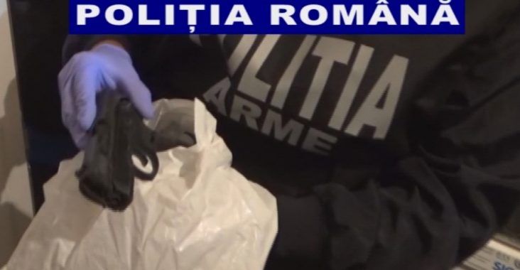 Polițiștii teleormăneni au găsit muniție în casa unui bărbat