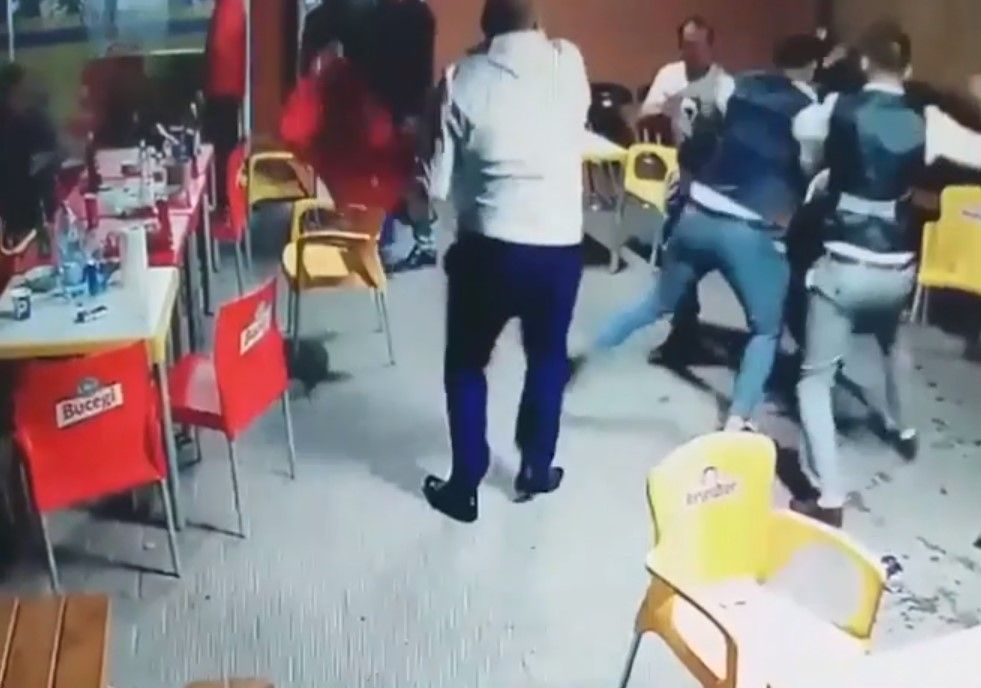 Spectacol la depunerea candidaturii lui Dăncilă: "Domnule Gâdea, când mergeți la Rahova?"