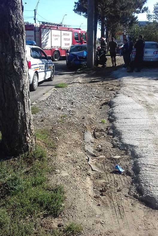 Din cauza vitezei, o tânără de 25 de ani se zbate acum între viață și moarte