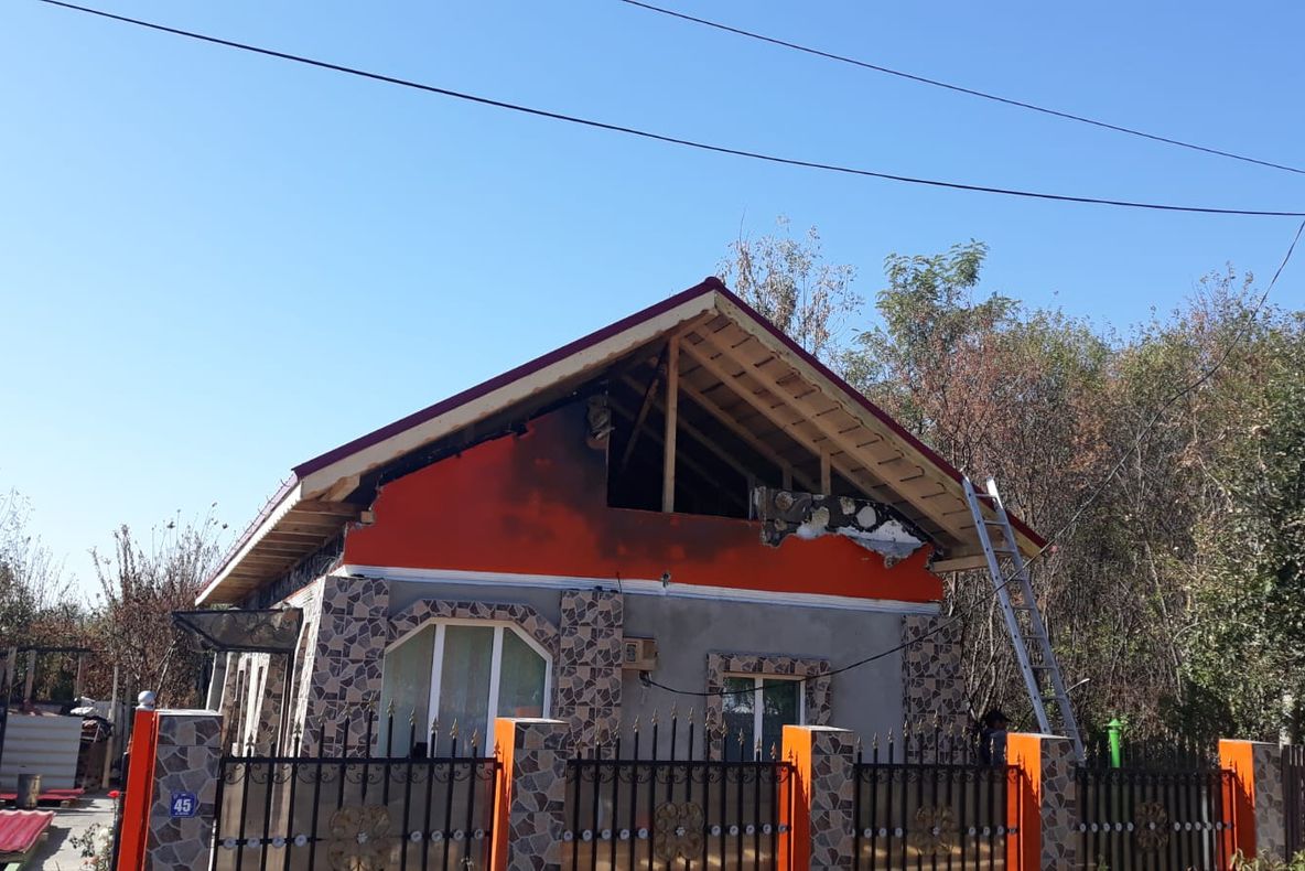 Acoperișul casei arse din Brătășani a fost în totalitate reconstruit
