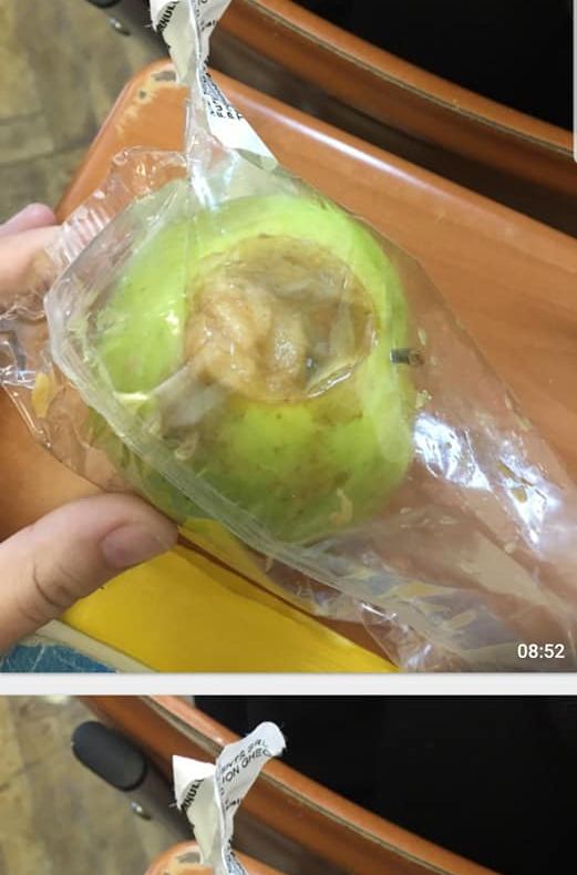 Cinci unități de învățământ, sancționate pentru că nu respectă modul de distribuire a merelor către elevi