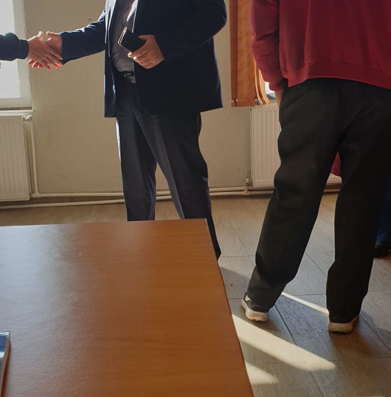 Primar teleormănean, surprins în secția de votare în ziua alegerilor!