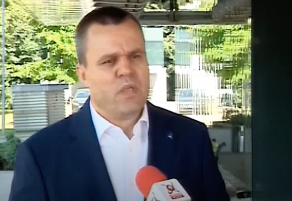 Scandal politic în județul considerat pol al sărăciei. Investitorii îl ocolesc, oamenii cer măsuri