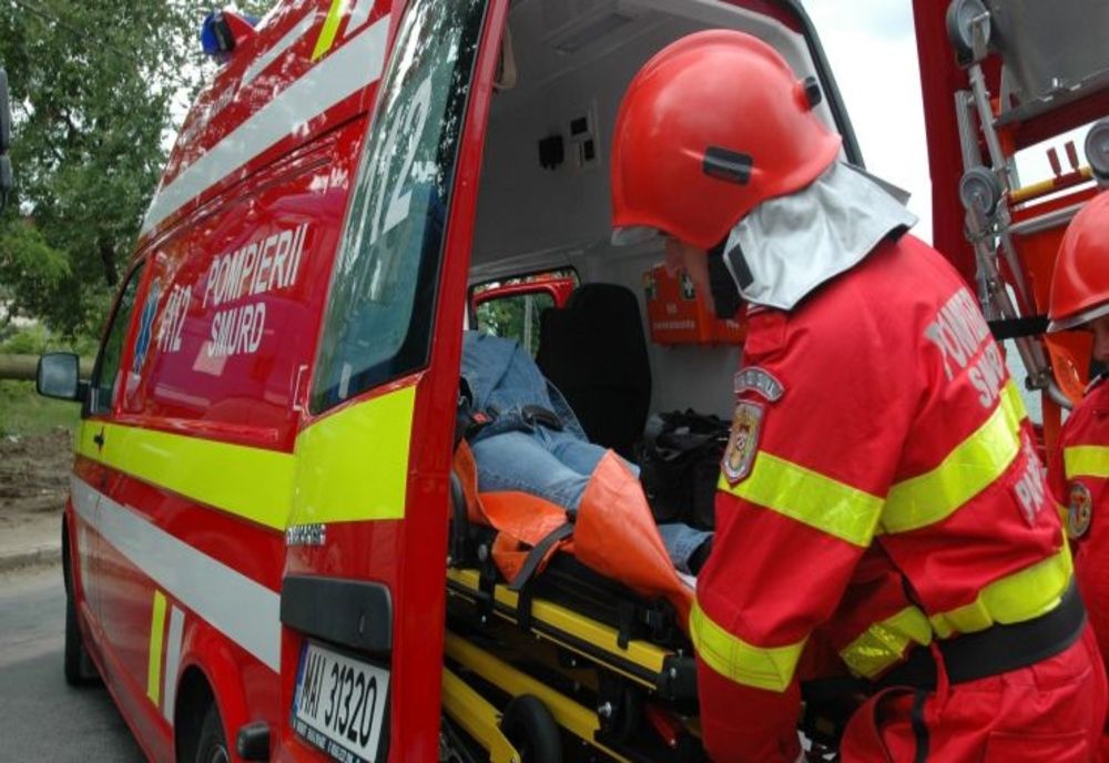 Teleorman: Cinci persoane rănite într-un accident, la Peretu