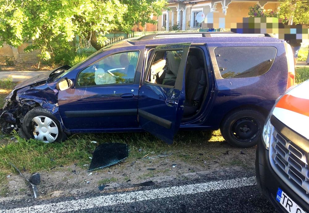 FOTO: Accident în Teleorman, două persoane rănite