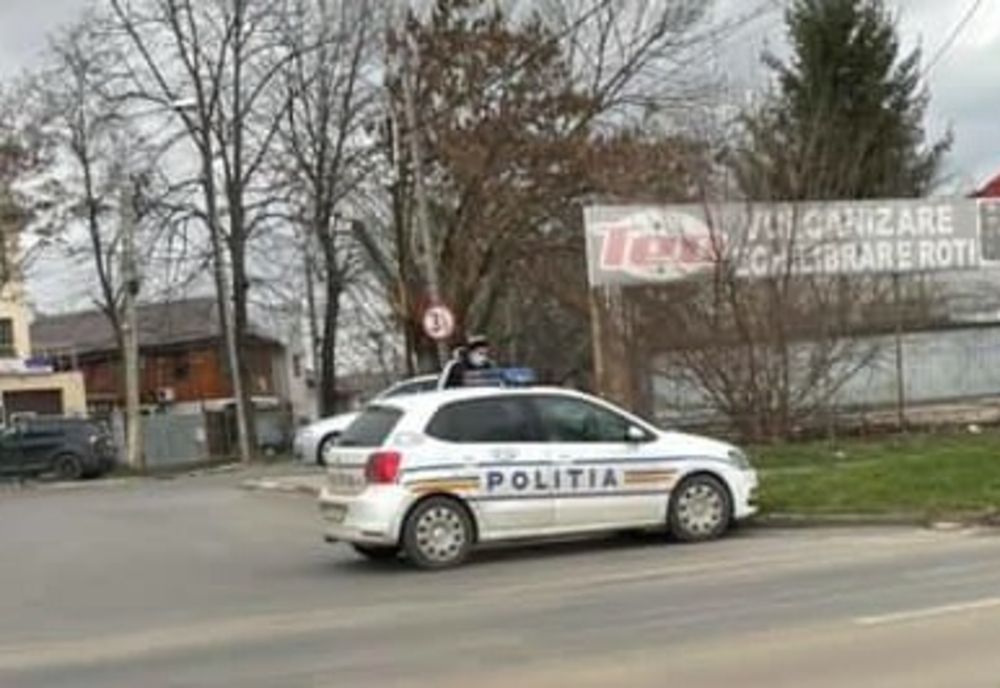 Un bărbat şi concubina sa, reţinuţi după ce au încercat să mituiască un poliţist din Teleorman