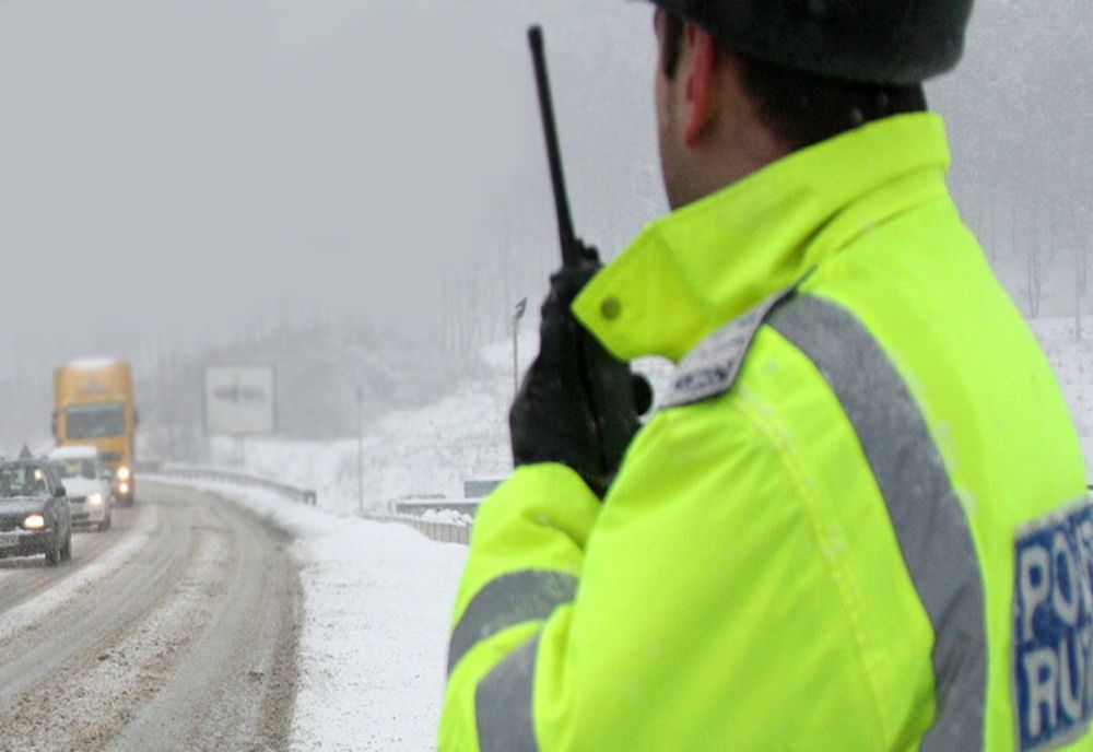 Drumuri închise în urma ninsorilor