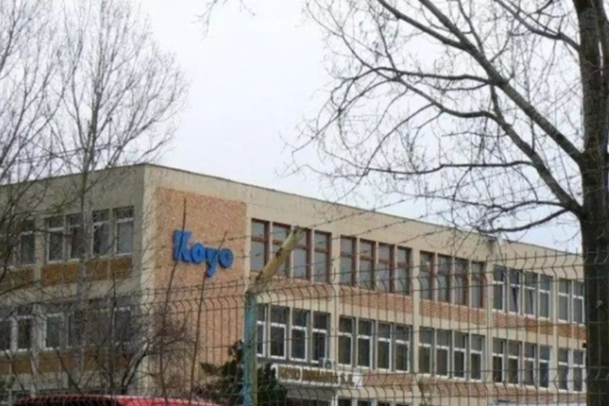 Aproximativ 800 de angajați, dați afară de la fabrica de rulmenți din Alexandria. Noi revolte în România