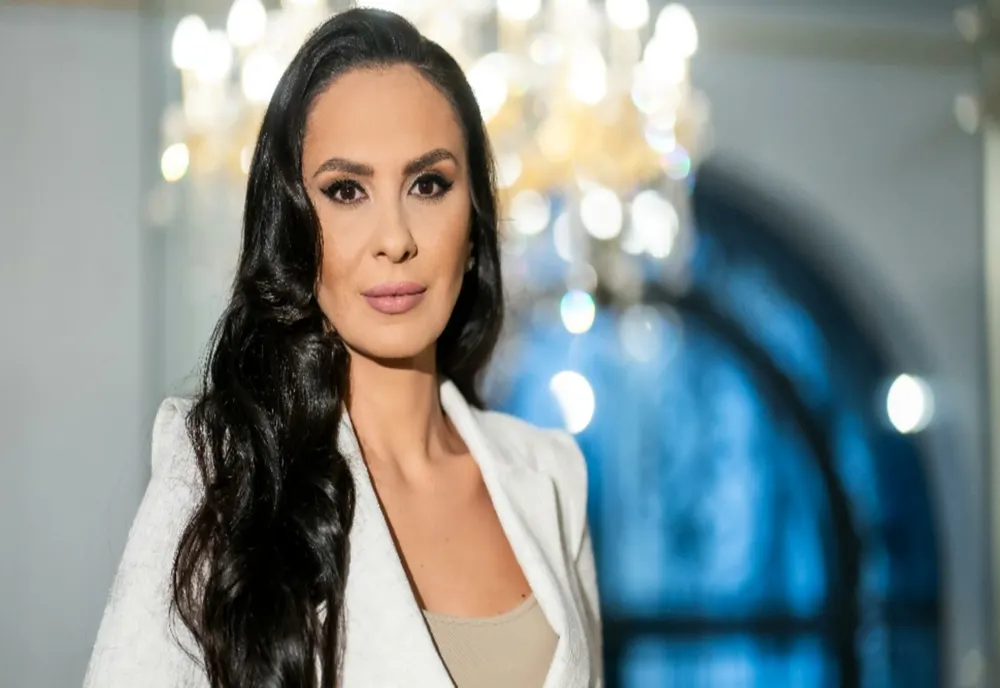 Alexandra Păcuraru: „Voi merge din ianuarie printre oameni, pregătesc un platou mobil”
