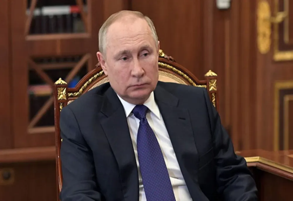 PUTIN PEDEPSEȘTE CĂUTĂRILE PE INTERNET. LEGEA EXTREMISMULUI STÂRNEȘTE PANICĂ ÎN RUSIA