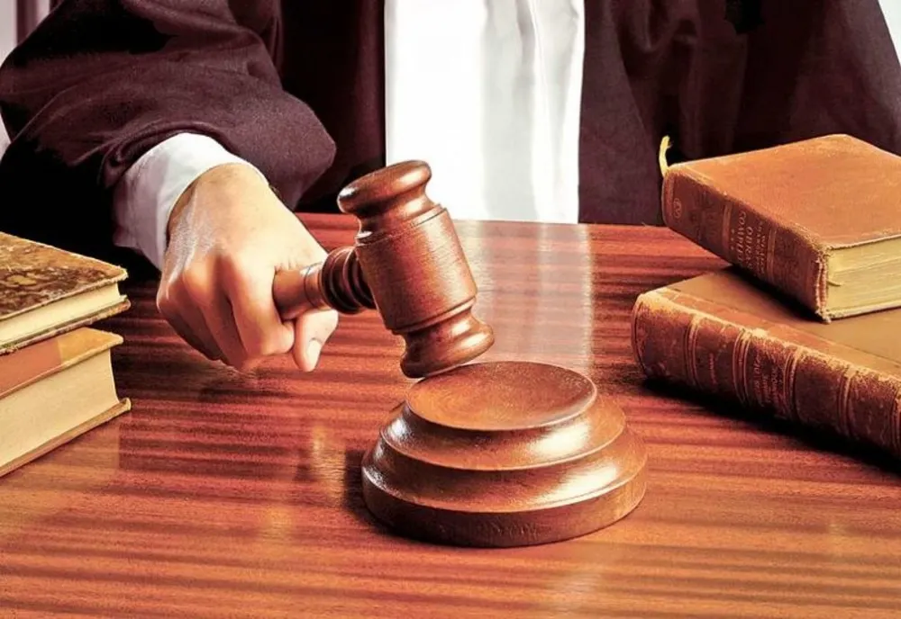 CURTEA CONSTITUȚIONALĂ A RESPINS CONTESTAȚIA DEPUSĂ DE GEORGE SIMION PRIVIND ANULAREA ALEGERILOR