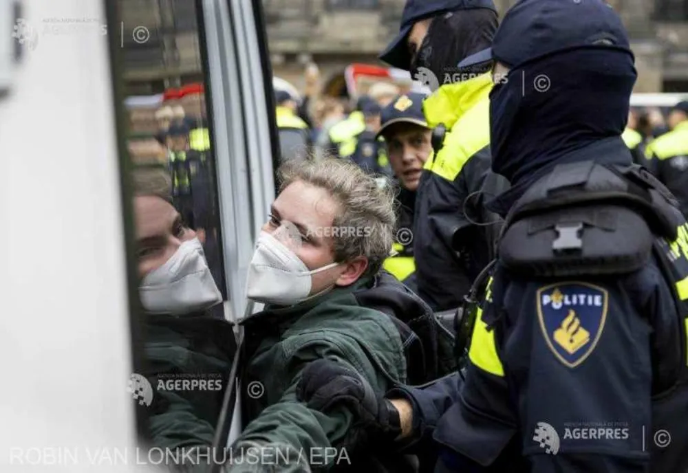 VIOLENŢE LA AMSTERDAM: ISRAELUL CONSIDERĂ CĂ NUMĂRUL ARESTĂRILOR ESTE FOARTE MIC