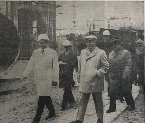 Nicolae Ceaușescu în vizită la Centrala Cernavodă