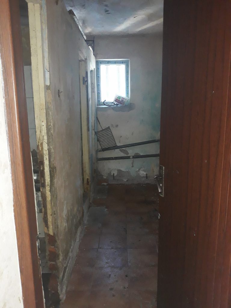 27479401_1782405668447296_153851334_o-1-768x1024