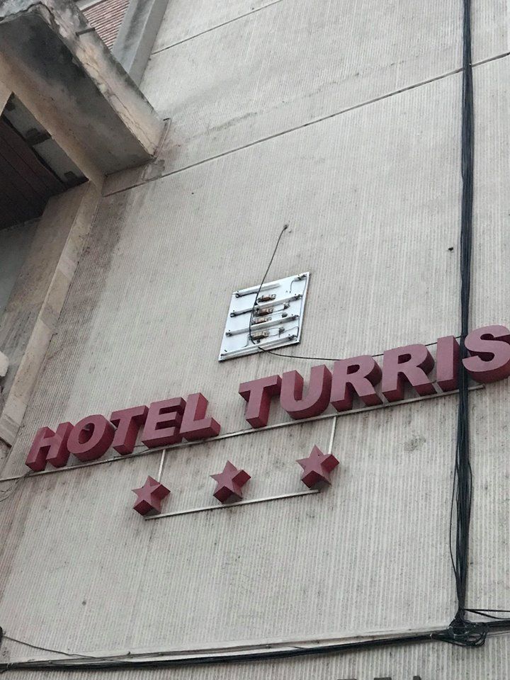 40544380_323653635048857_7321283174967803904_n