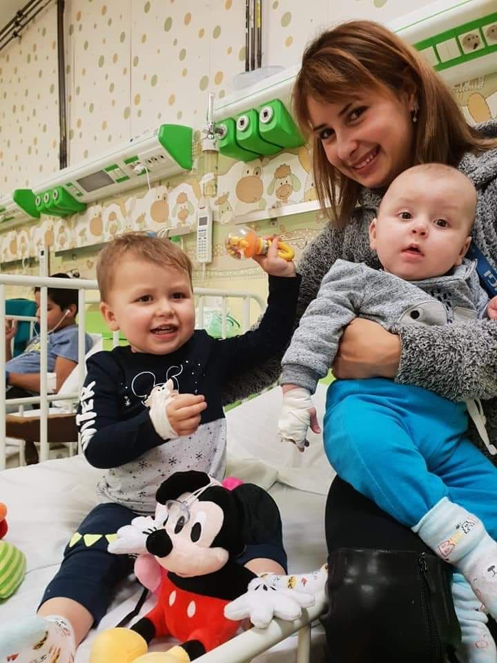 48208223_2206396629381529_8042651369309470720_n