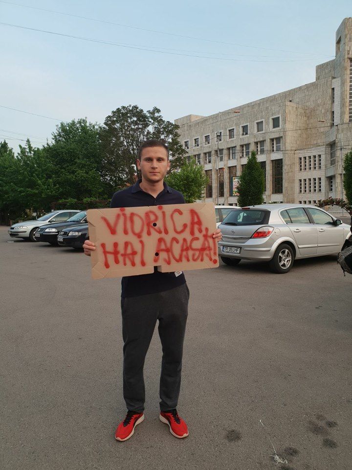 31431667_1850289381700181_8006819644980588478_n