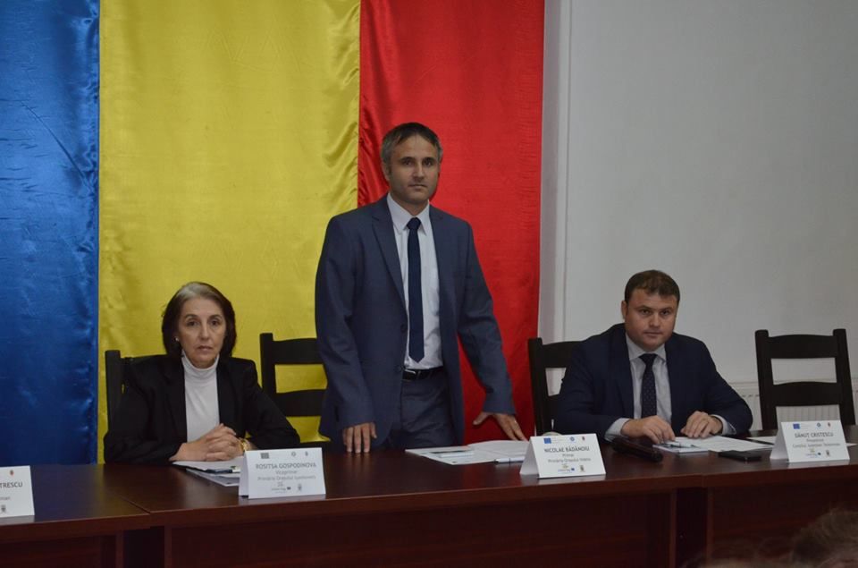 45588482_2202244356495037_1577086818287878144_n