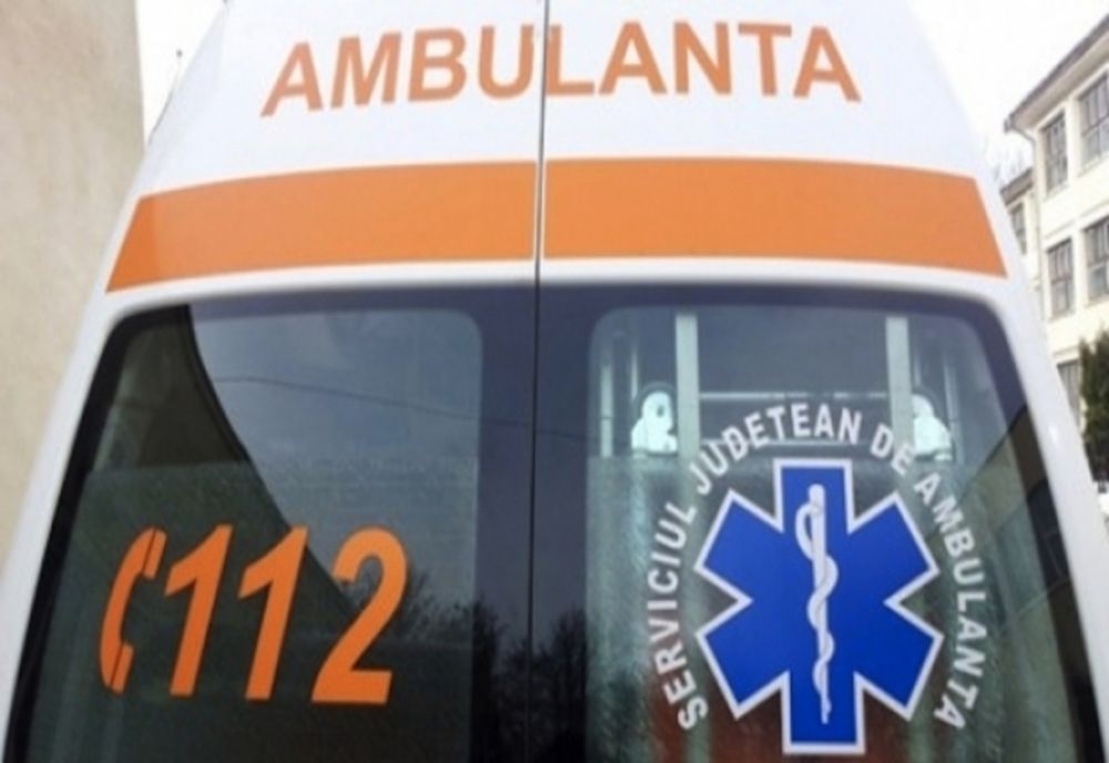 VIDEO. Autoturism răsturnat într-o localitate din Teleorman. Patru persoane la spital