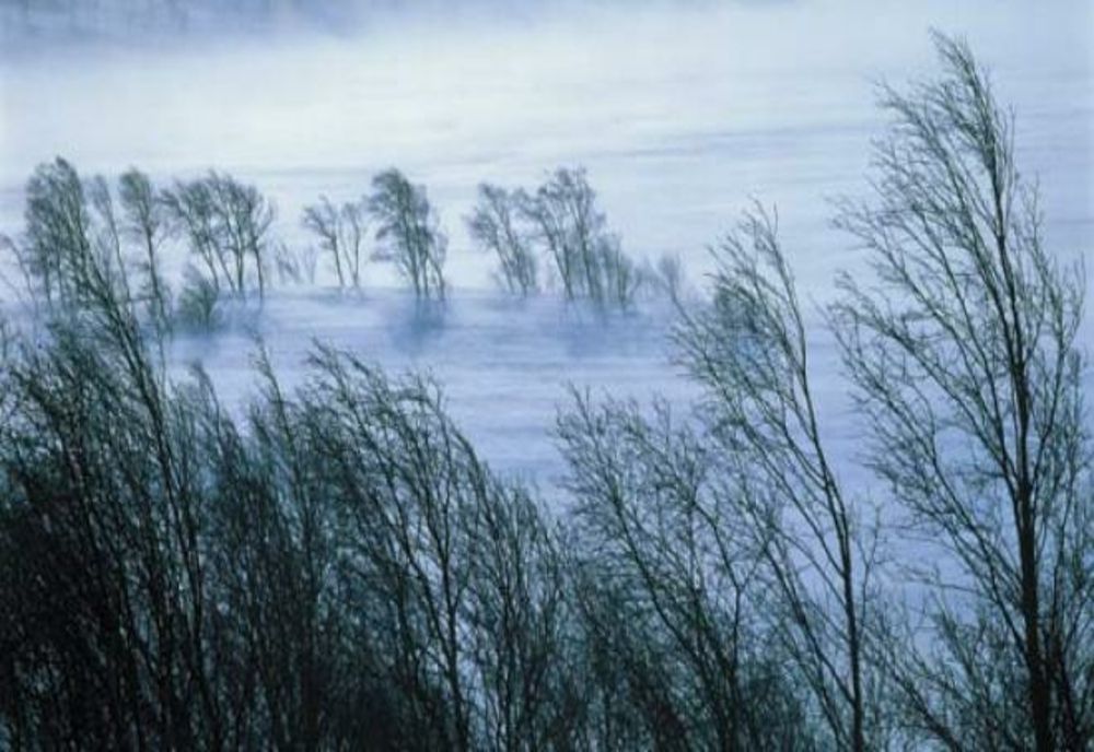A fost emisă o nouă atenţionare meteo de vreme rea. Până când este valabilă
