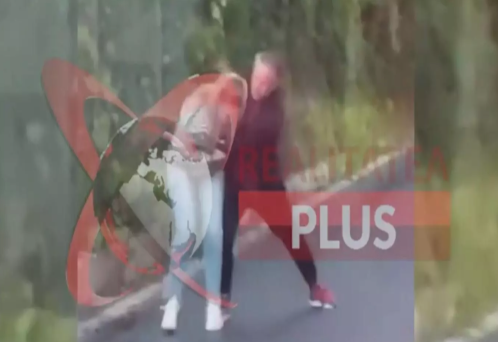 IMAGINI EXCLUSIVE - Cum s-a bătut Anamaria Prodan cu Laurențiu Reghecampf: impresara, luată la pumni și palme de fostul soț - VIDEO