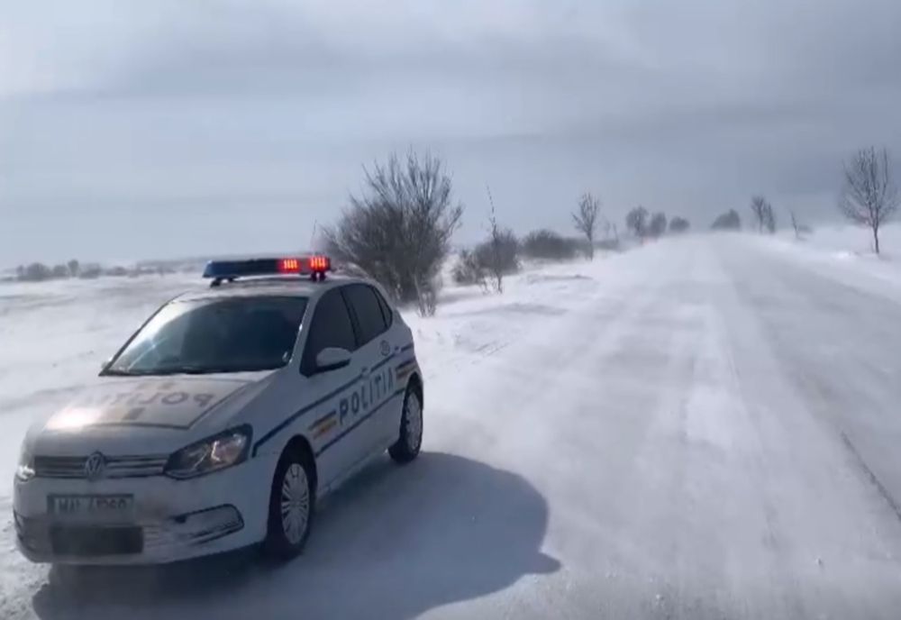 INFOTRAFIC - Se circulă în condiții dificile pe mai multe drumuri din 7 județe
