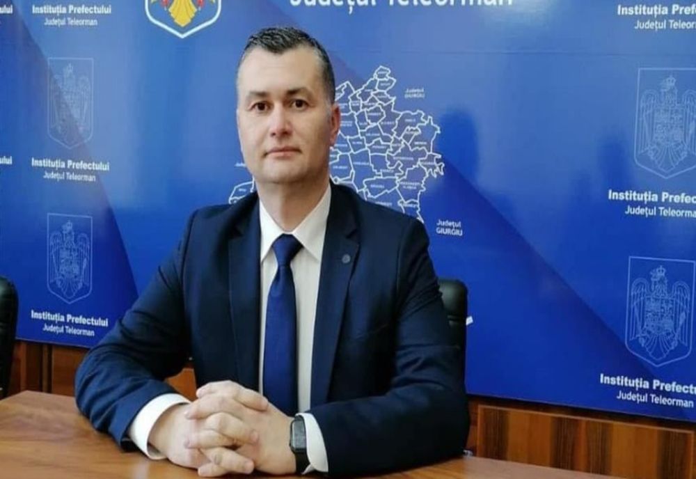 Un bărbat s-a dat drept secretar general al Guvernului și a păcălit un prefect